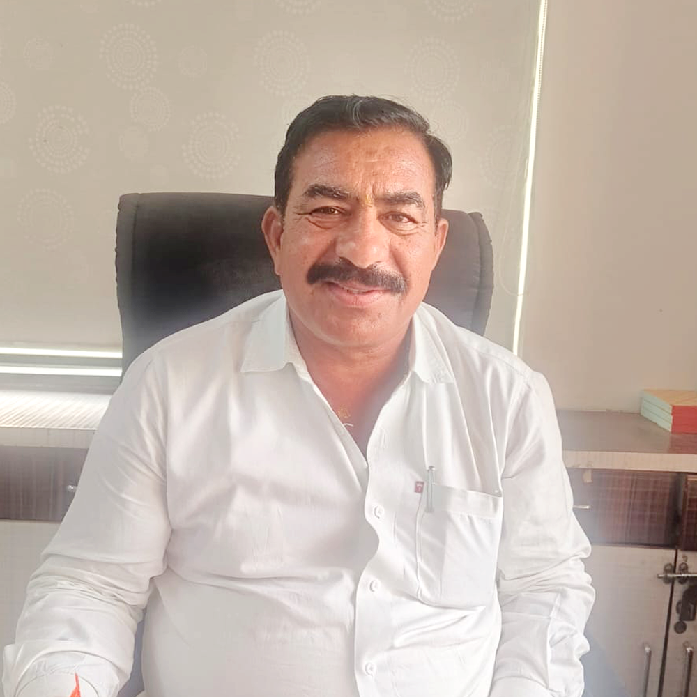 श्री. भाऊसाहेब बा. ढिकले